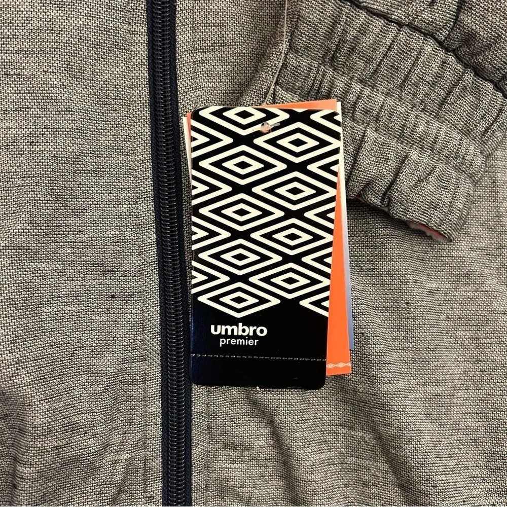 Umbro design lining multiple